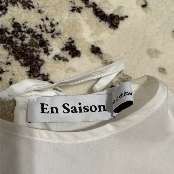 En Saison Cream Ruffled Blouse - Picture 2 of 6